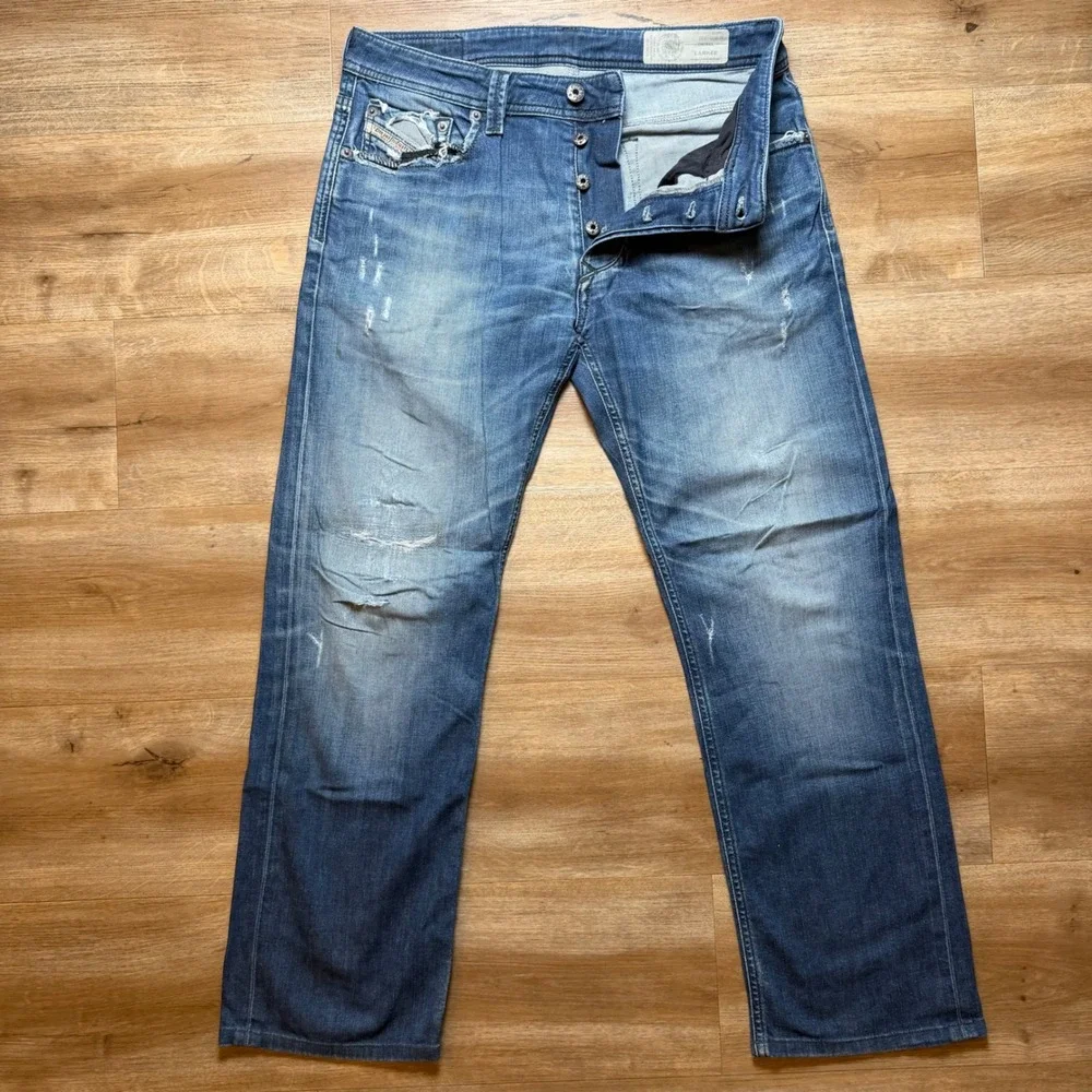 Diesel Larkee Jeans Men‎ 31x28 Blue Straight Leg Stretch Distressed Denim R842R
